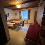 Jugend- Und Wenghofgut Hostel