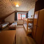 Hostel Jugend- Und Wenghofgut
