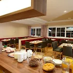 Hostel Jugend- Und Wenghofgut *