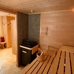 Jugend- Und Wenghofgut Hostel