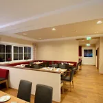 Jugend- Und Wenghofgut Hostel
