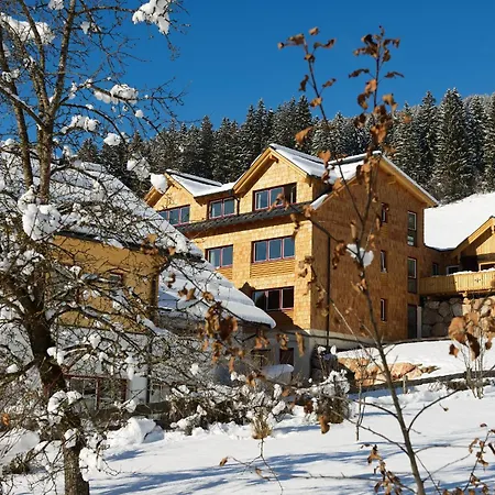 Jugend- Und Wenghofgut Hostel *