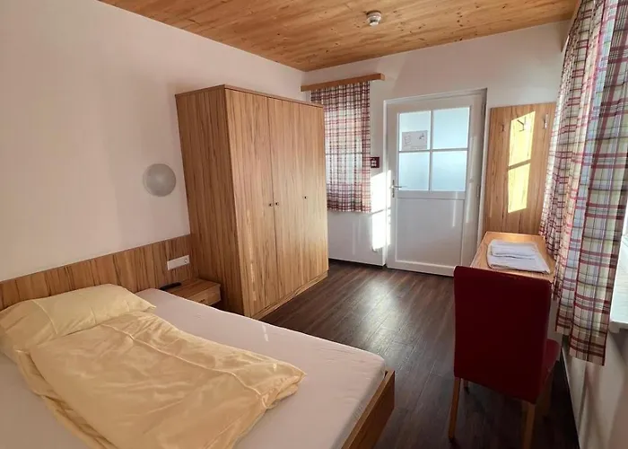 Hostel Jugend- Und Wenghofgut *